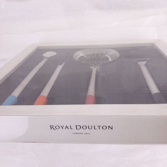 Royal Doulton Metal Mixing Bar Set Drinks cocktail party entertain 4 pc set NWT - Picture 9 of 10